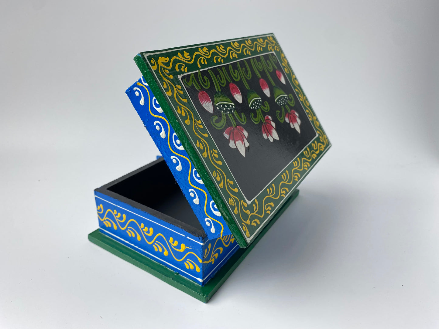 Beautiful box handpainted