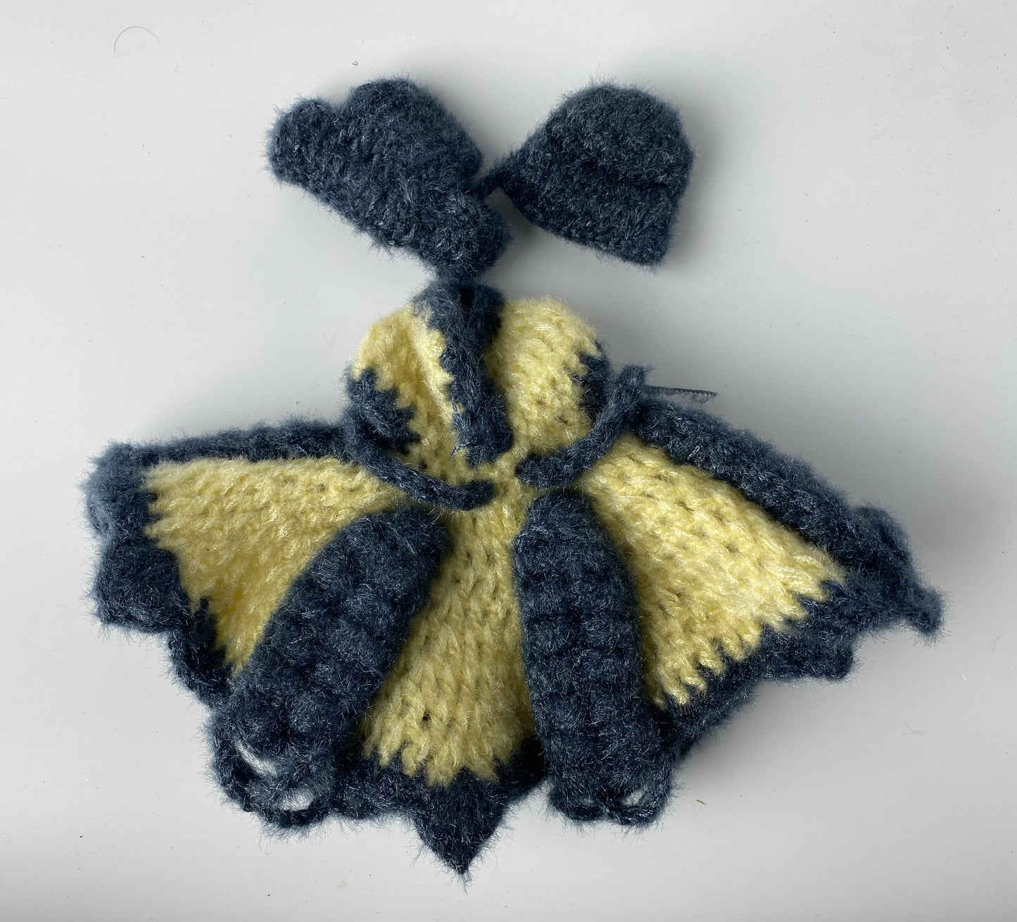 Winter dress for 4 no Laddoo gopal