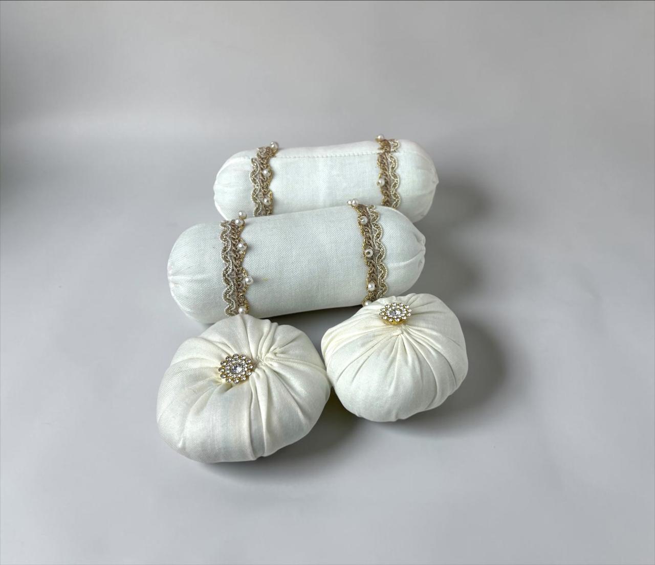 Pillow set