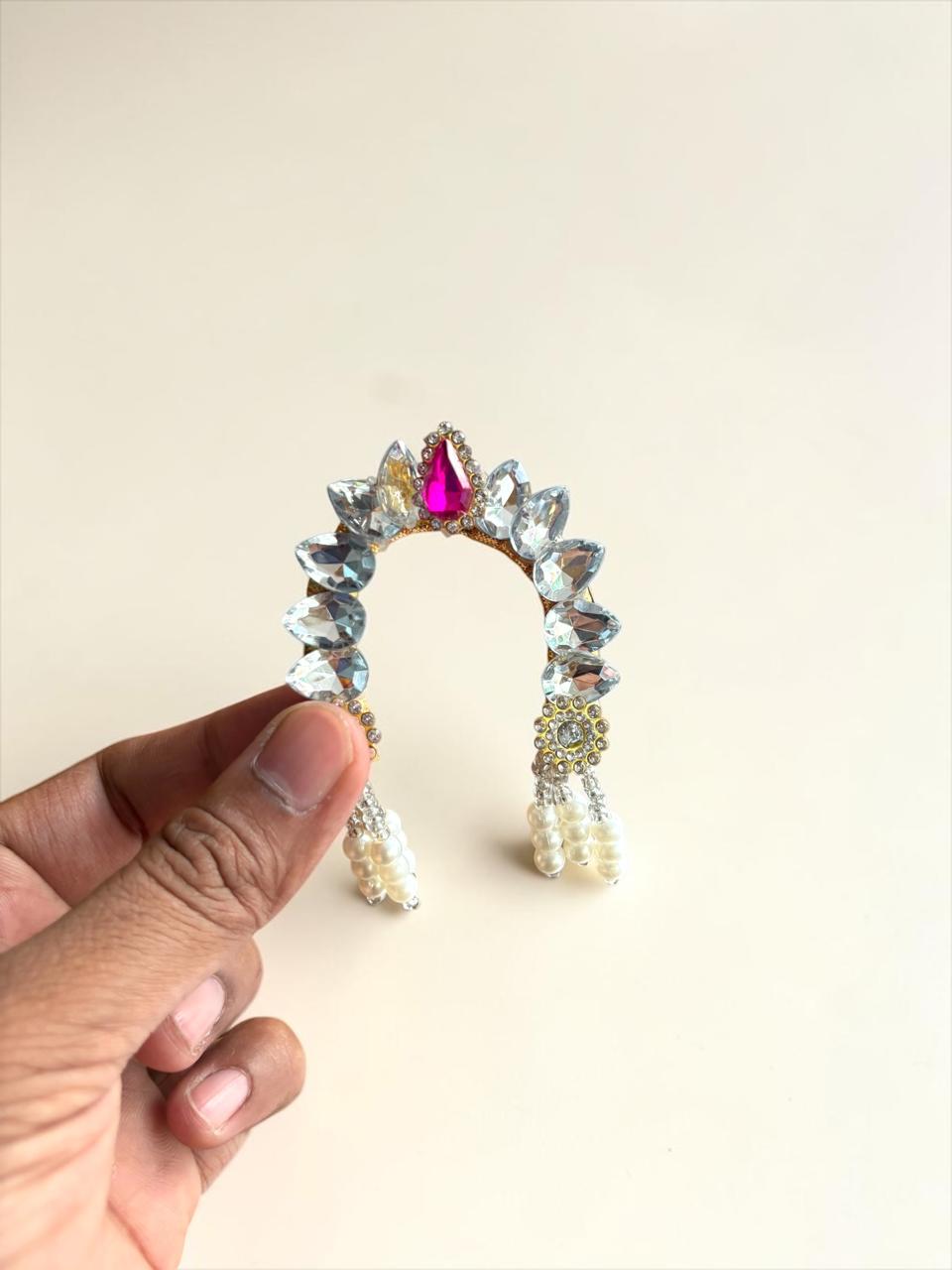 White stone Chandrika