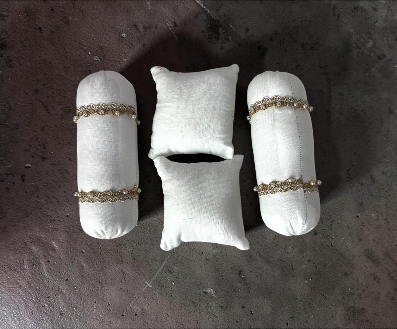 White Pillow set