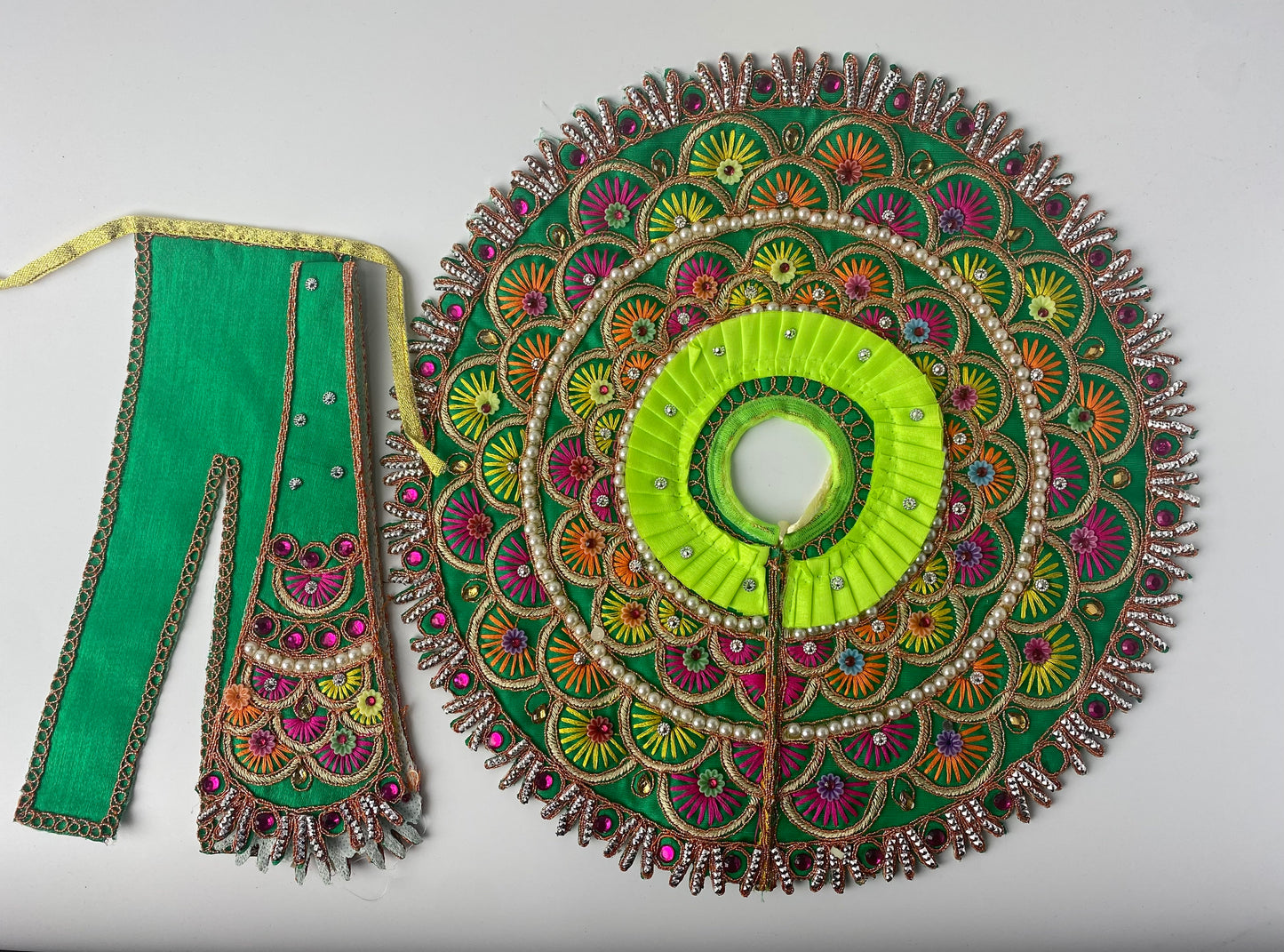 Poshak for 5 no Laddoo gopal