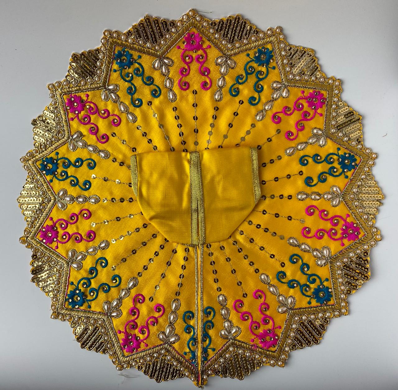 Dress for 11-12 no Laddoo gopal