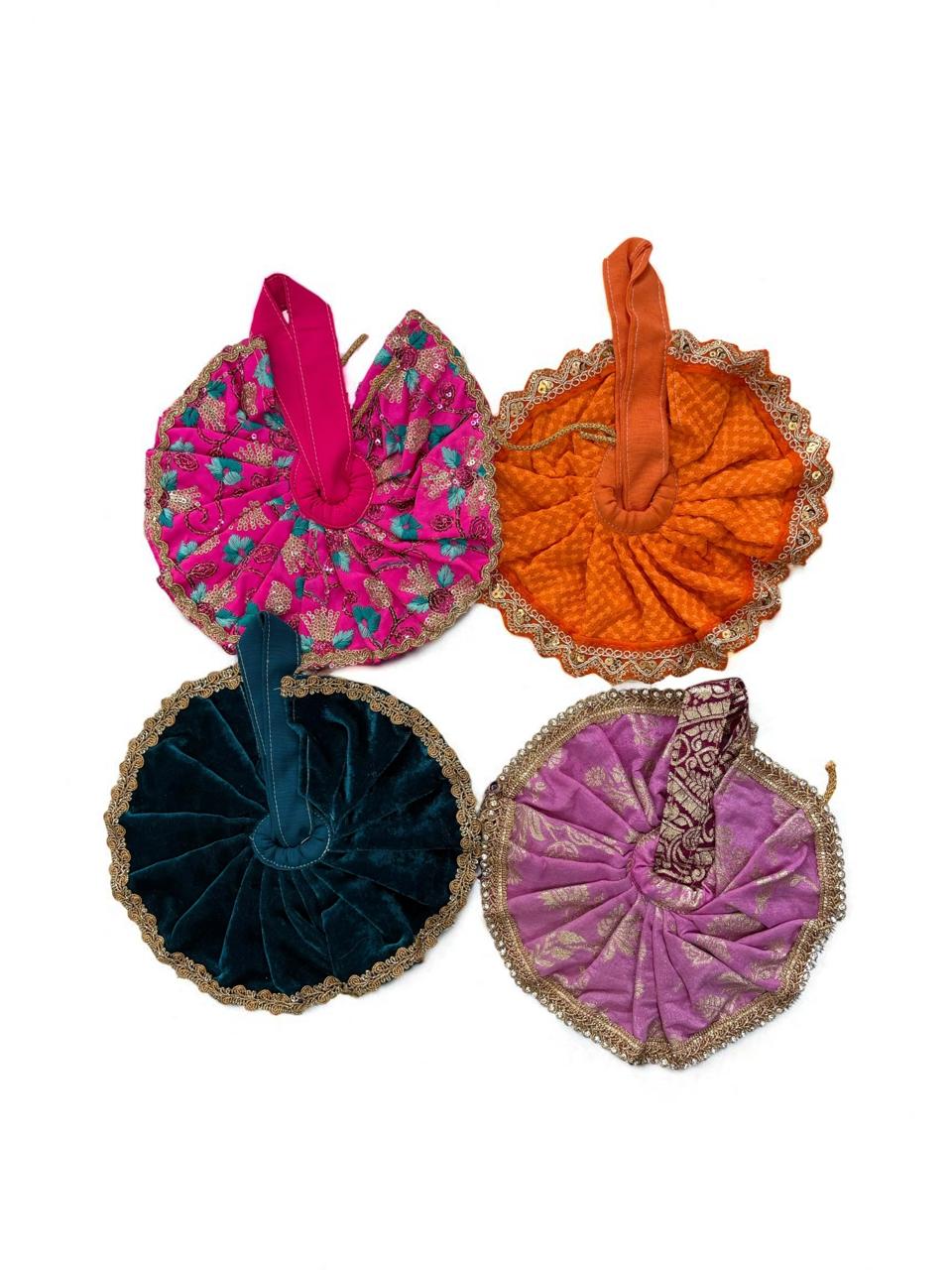 4 no dress (Set of 4)