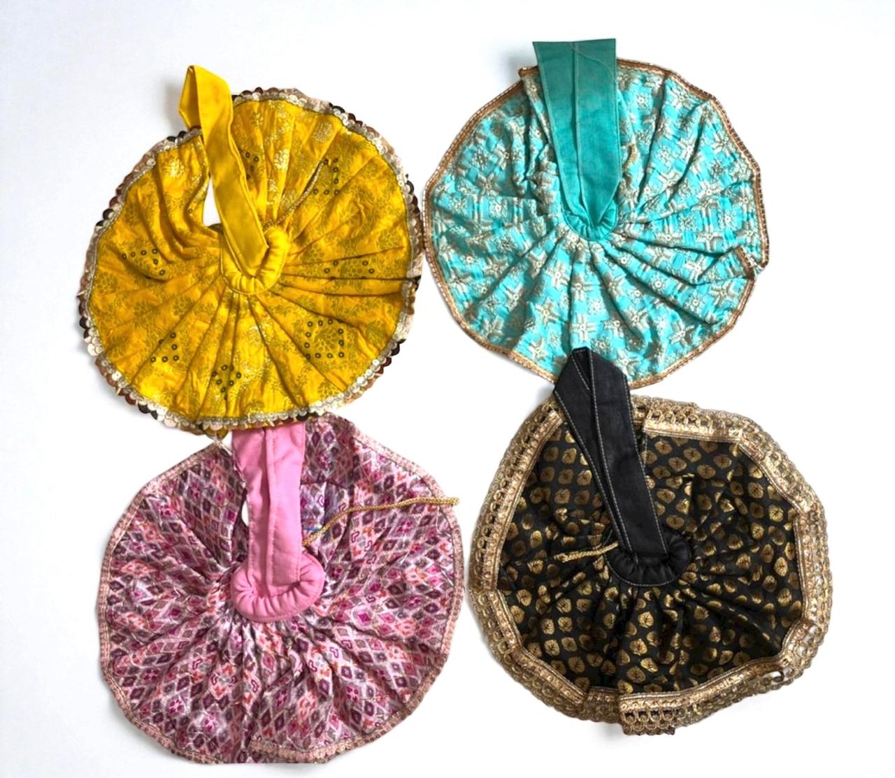 6 no dress (Set of 4)