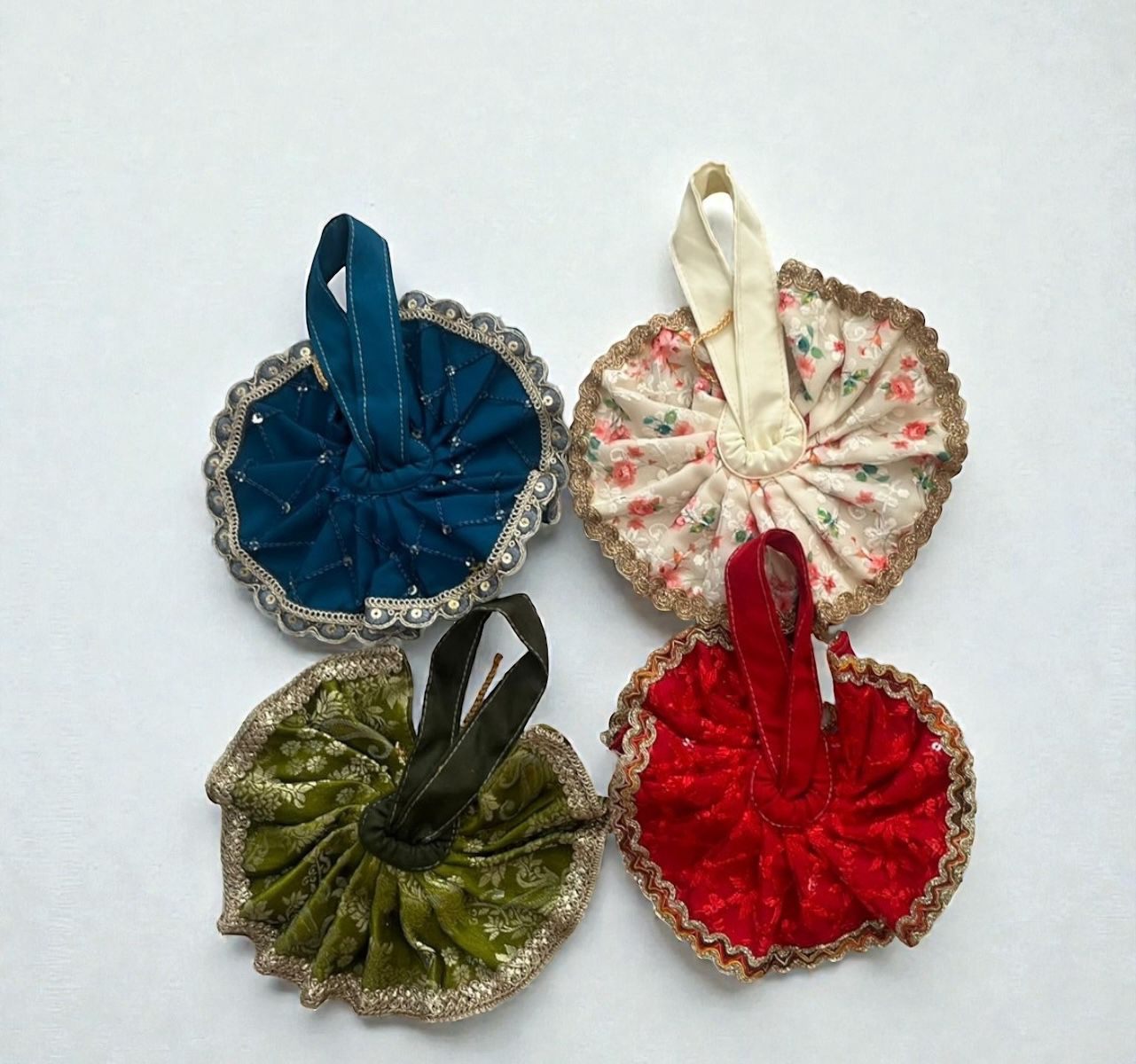 3 no dress (Set of 4)