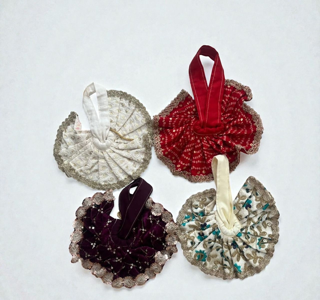 3 no dress (Set of 4)