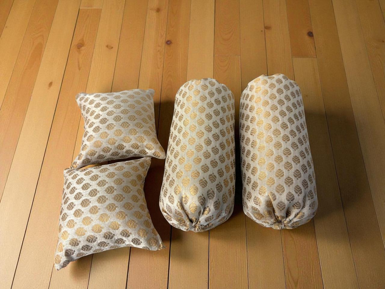 Pillow set (Golden print)