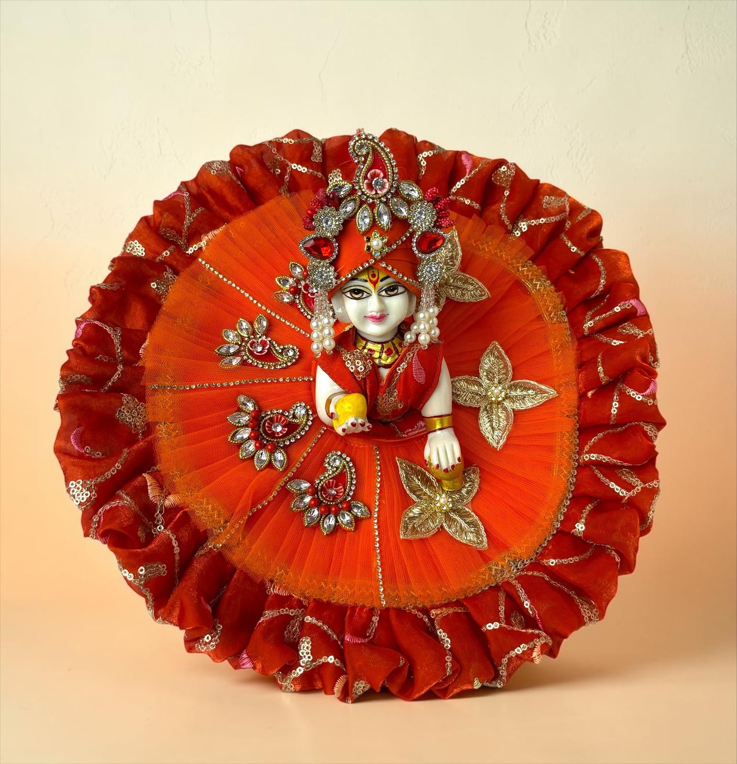 Kesari Mukut Shringar Poshak